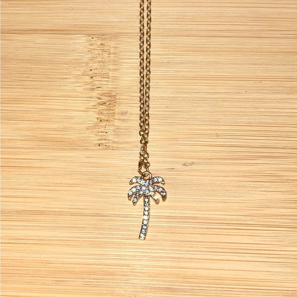 I am selling bracelets,necklace,ring - Picture 2 of 4